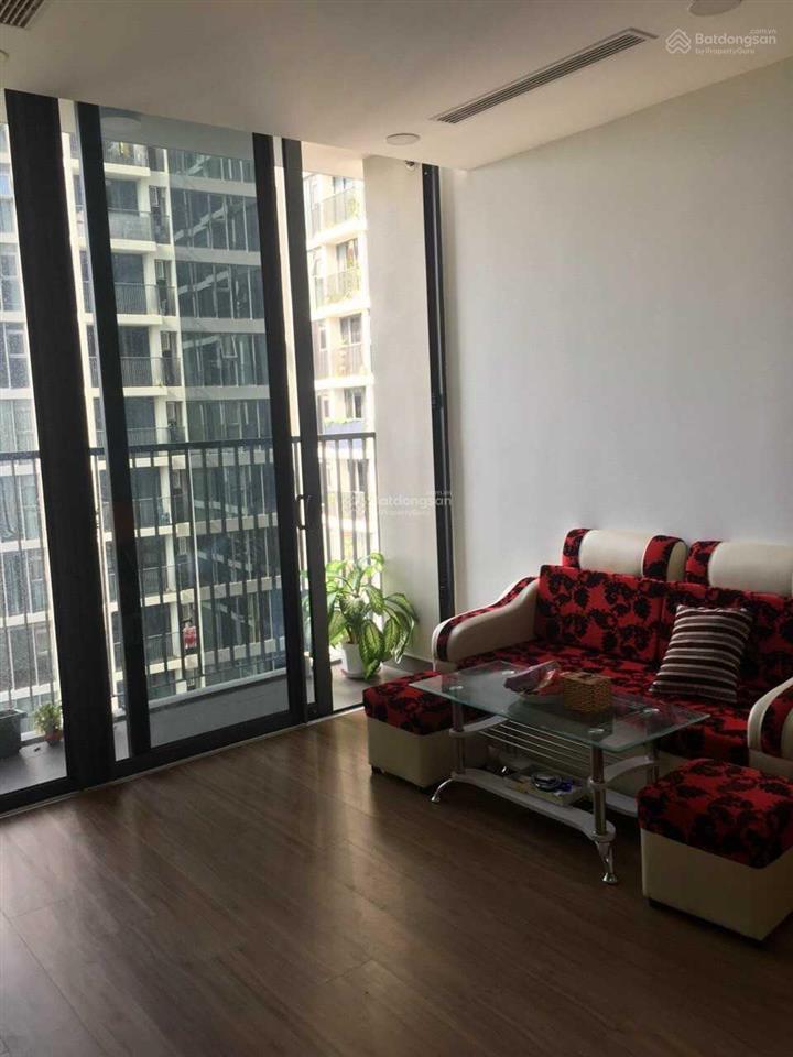 Cho thuê eco green 2pn2wc, giá tốt nhà mới 1214tr, nội thất đẹp, thủ tục tạm trú đầy đủ 0939 720 ***