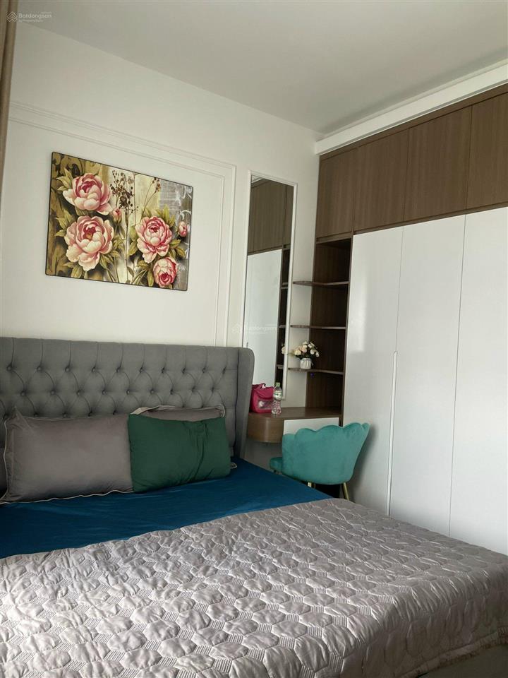 Căn góc 2 view q7 riverside 2pn 10tr full nội thất sang, xịn, mịn, mới 100%.  0969 790 ***