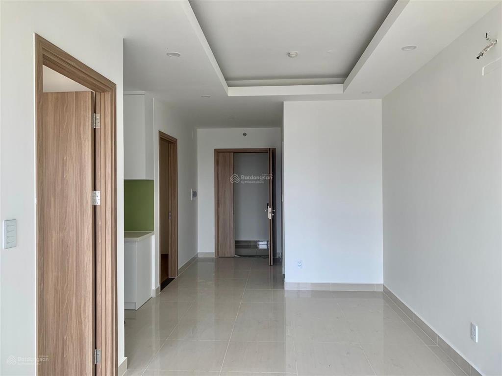 Cho thuê lavita charm 2pn  10tr, block a, b, c tặng bình giữ nhiệt & nón bảo hiểm