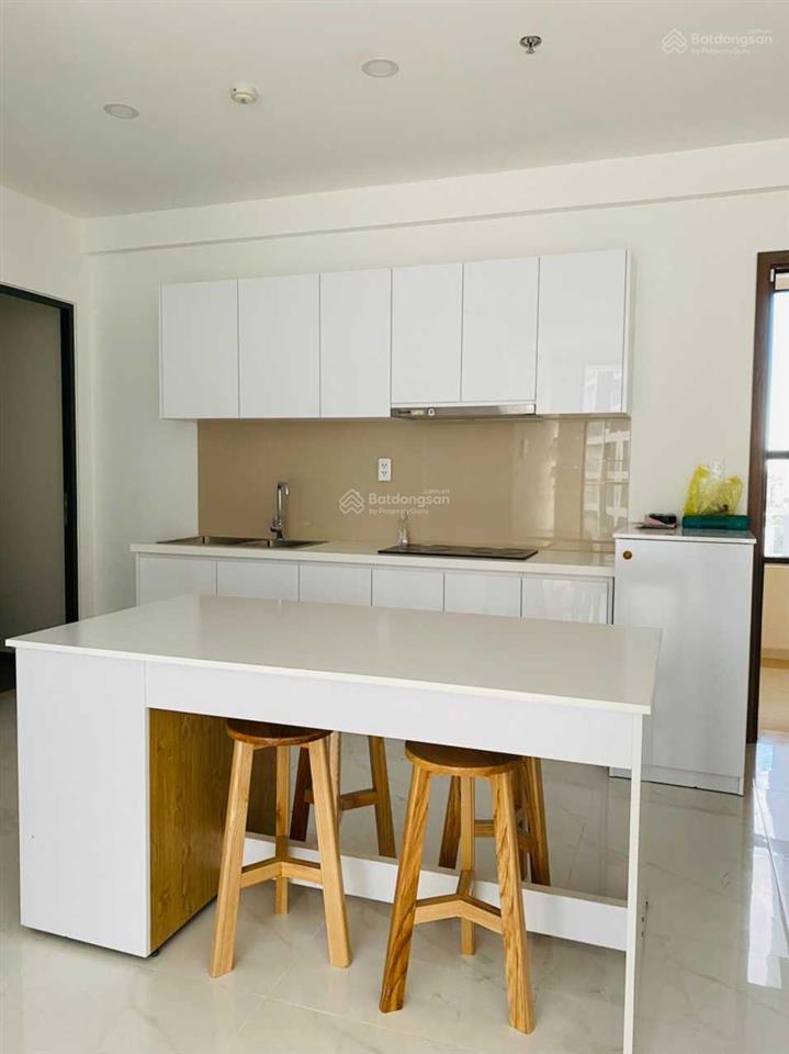 Precia có căn giá tốt, bán 2pn 2wc 5.9 tỷ sổ, view landmark, sẵn nội thất rất thiện chí 0911 850 ***