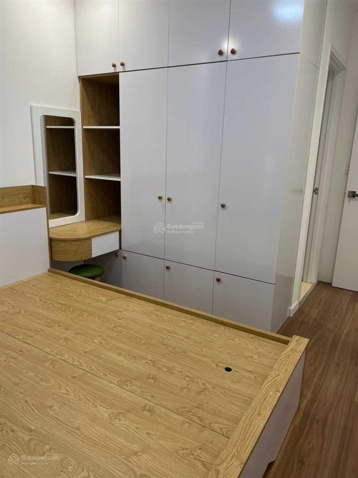 Precia có căn giá tốt, bán 2pn 2wc 5.9 tỷ sổ, view landmark, sẵn nội thất rất thiện chí 0911 850 ***