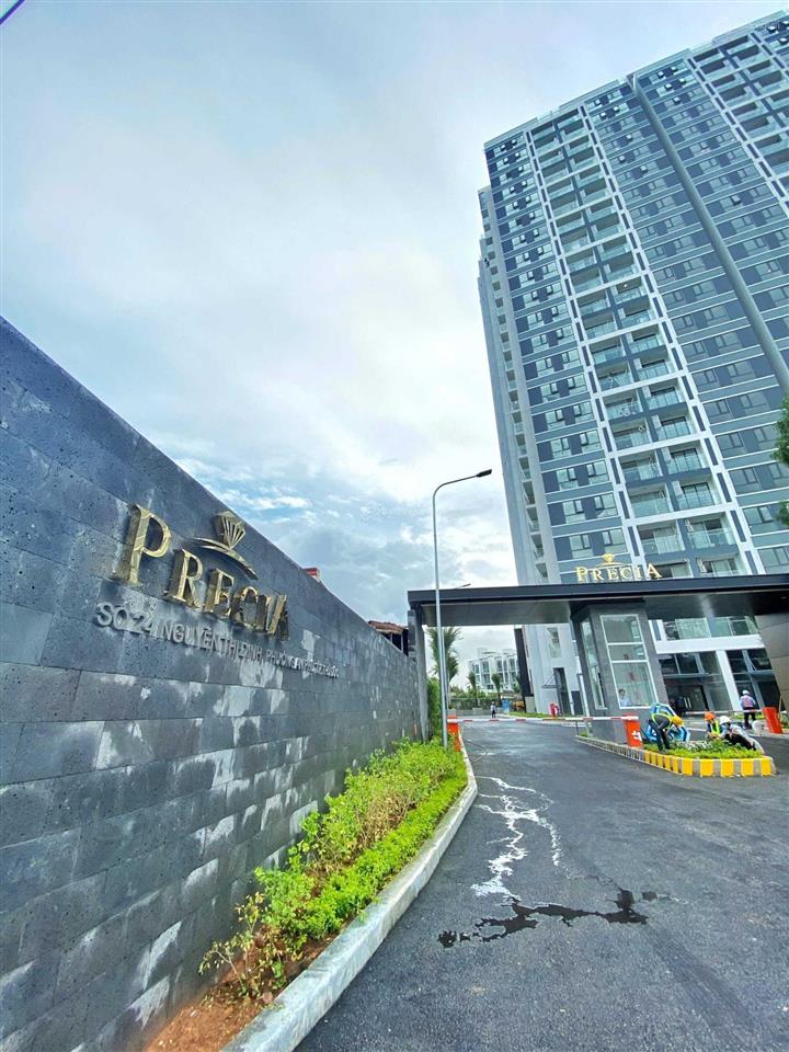 Precia có căn giá tốt, bán 2pn 2wc 5.9 tỷ sổ, view landmark, sẵn nội thất rất thiện chí 0911 850 ***