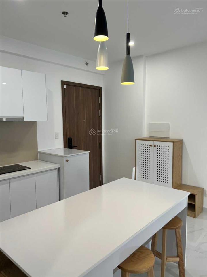 Precia có căn giá tốt, bán 2pn 2wc 5.9 tỷ sổ, view landmark, sẵn nội thất rất thiện chí 0911 850 ***