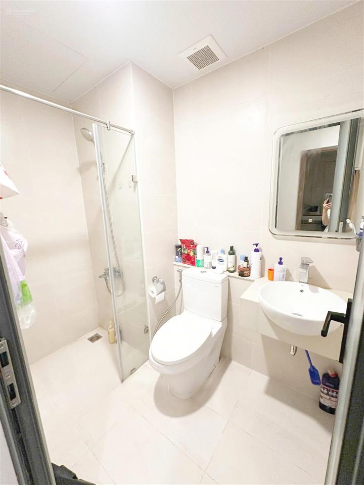 Tháng này trung tâm q7 cập nhật căn 2pn giá sốc, căn hộ đẹp chưa bóc seal, có hỗ trợ vay 0911 850 ***