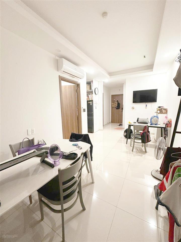 Tháng này trung tâm q7 cập nhật căn 2pn giá sốc, căn hộ đẹp chưa bóc seal, có hỗ trợ vay 0911 850 ***