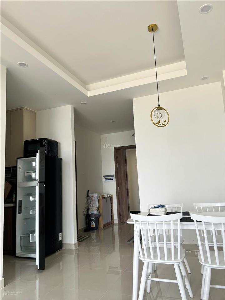 Bán ch q7 riverside 2pn 3,7 tỷ bao thuế phí, full nội thất, có sẵn hđ thuê.  0969 790 ***