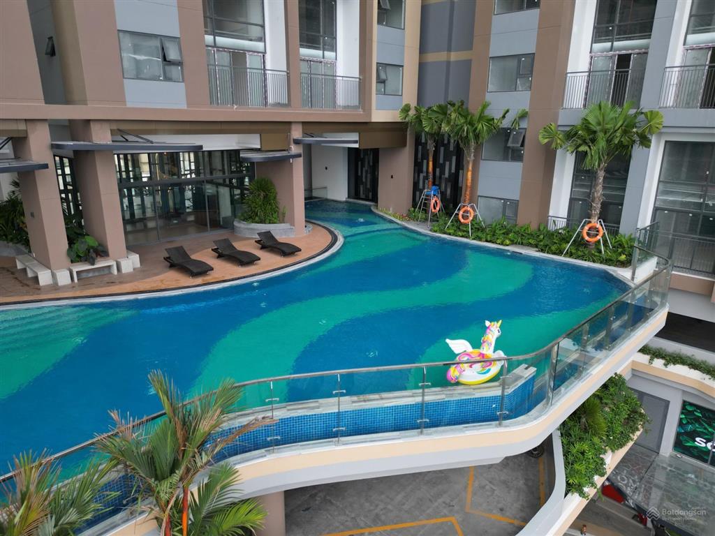 Bán căn phú đông sky garden 2pn bao phí ql 1 năm,, 70m2.  0939 720 ***
