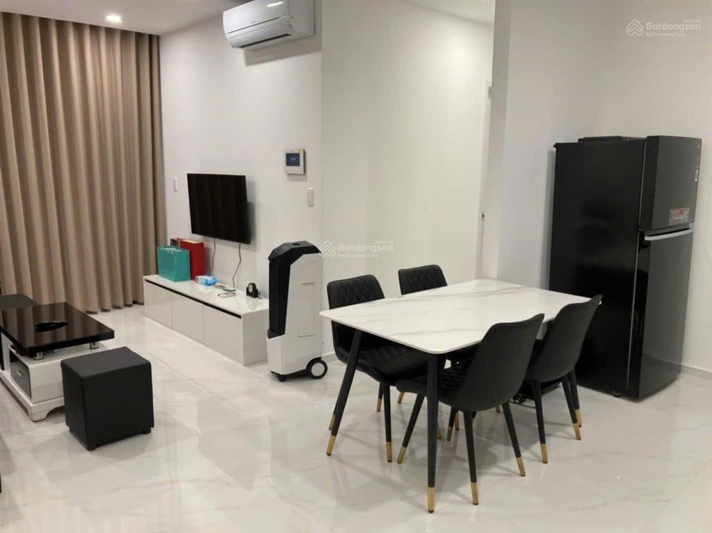 Em cho thuê ch dlusso 2pn 13tr/tháng, view sông thoáng mát. tặng kèm bình giữ nhiệt & nón bảo hiểm