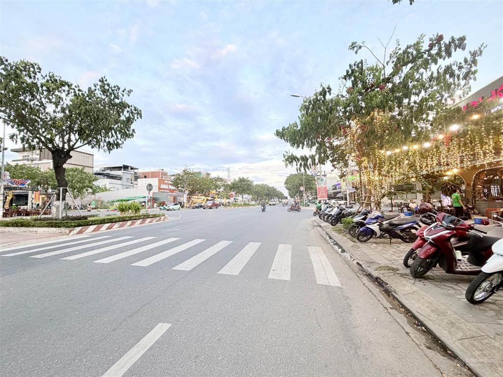 Mặt tiền nguyễn phước lan, hòa xuân, đà nẵng. hướng đông bắc  giá tốt