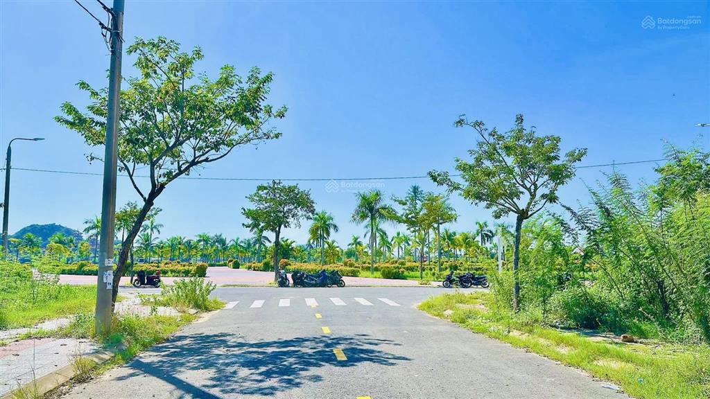 200m2 biệt thự sát công viên đầm sen gần sông