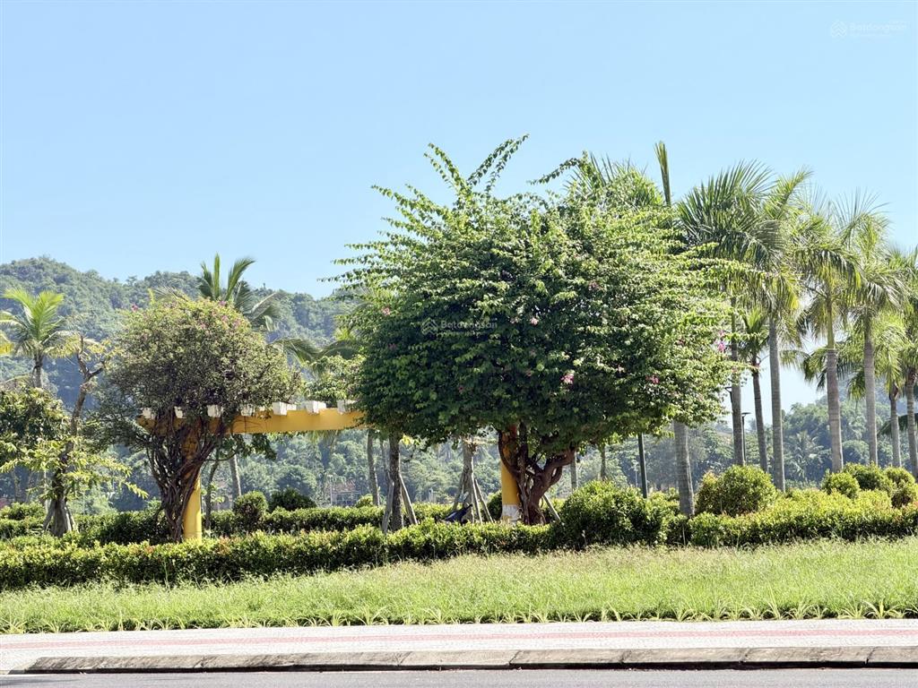 200m2 biệt thự sát công viên đầm sen gần sông