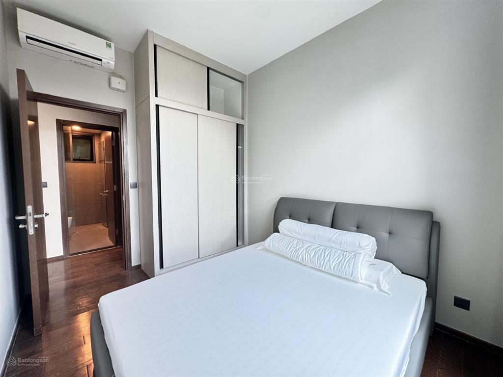 Cho thuê 3pn d'edge 144m² giá tham khảo tốt trong khu vực.  0902 705 *** thanh