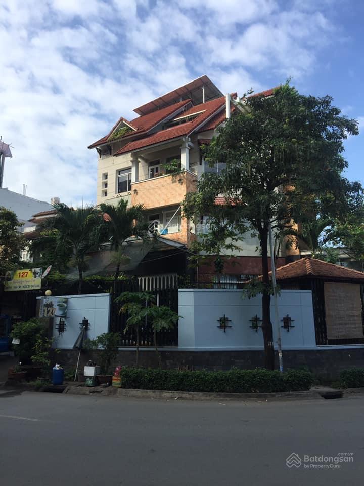 Cho thuê phòng biệt thự thảo điền 25m2 đường quốc hương.  0902 705 ***