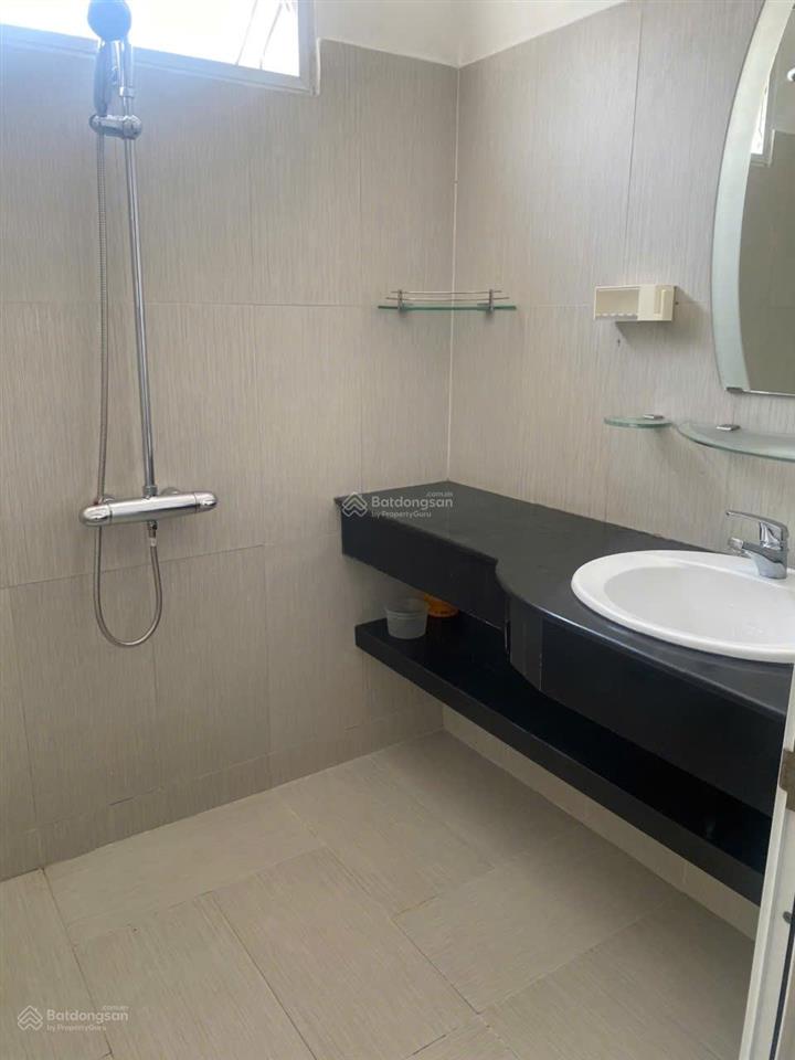 Cho thuê phòng biệt thự thảo điền 25m2 đường quốc hương.  0902 705 ***