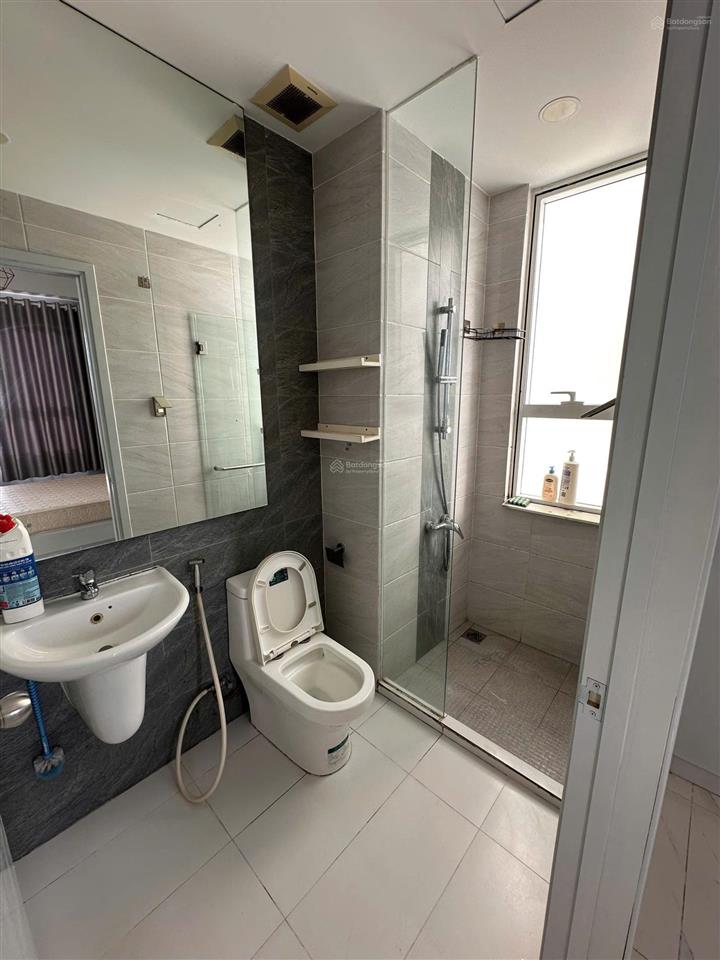 Cho thuê 2pn tropic garden 83m2 ko nội thất 18tr net.  0902 705 ***