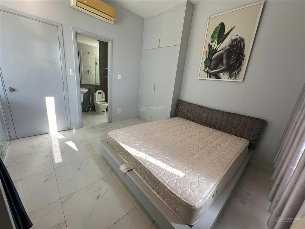 Cho thuê 2pn tropic garden 83m2 ko nội thất 18tr net.  0902 705 ***