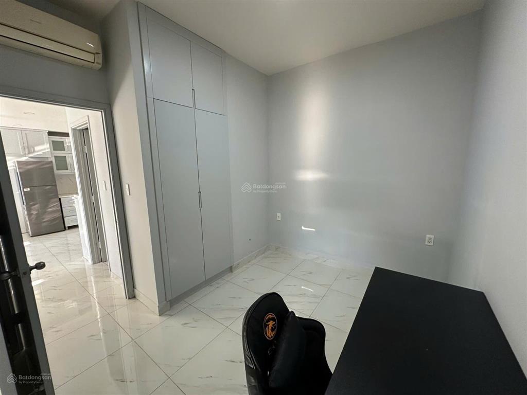 Cho thuê 2pn tropic garden 83m2 ko nội thất 18tr net.  0902 705 ***