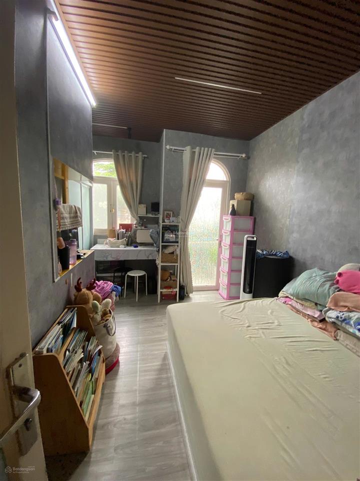 Cho thuê nhà nguyên căn khu glory village 12tr 1pn.  0902 705 *** thanh