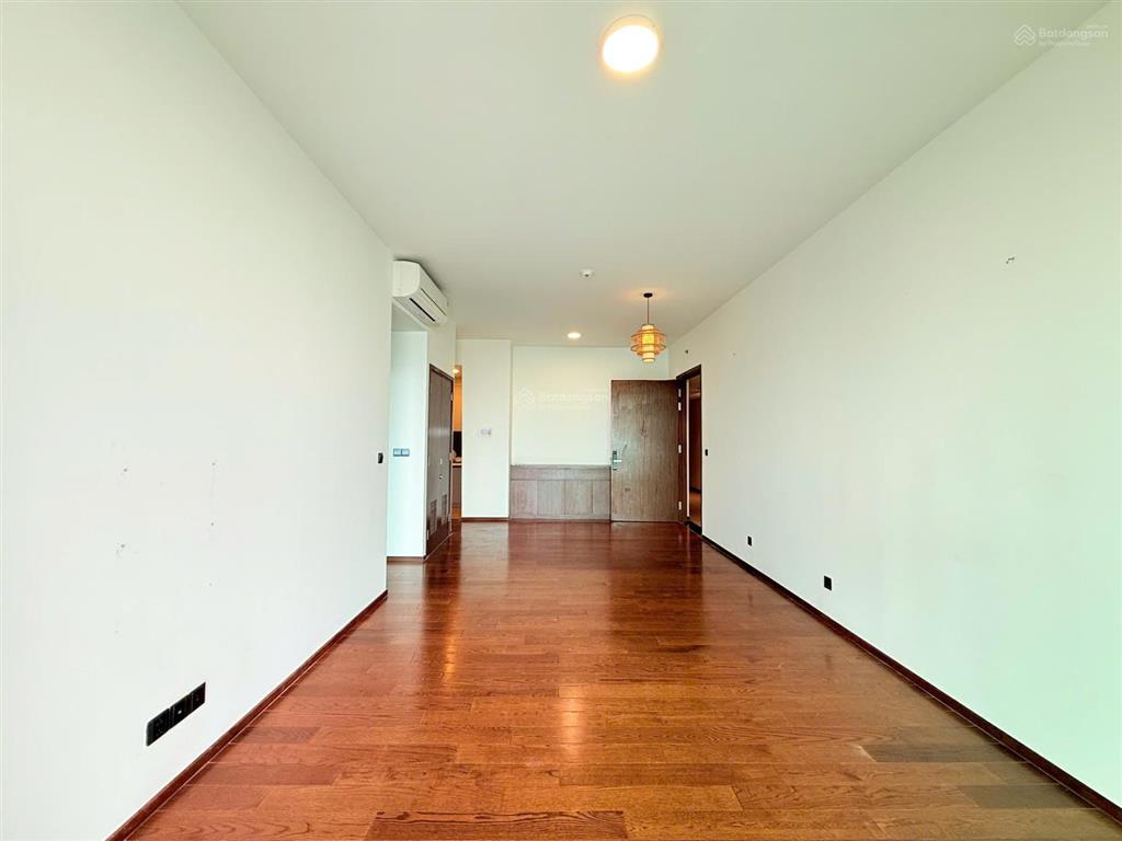 Cho thuê d'edge 2pn không nội thất tầng cao giá 35tr.  0902 705 ***