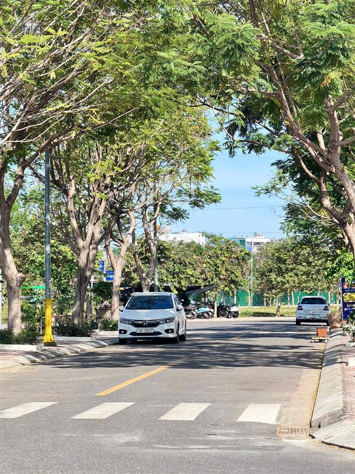 Bán nhanh lô ngang 8m xây full kinh doanh hướng sông kđt hà quang 2 . giá chỉ 69tr/m