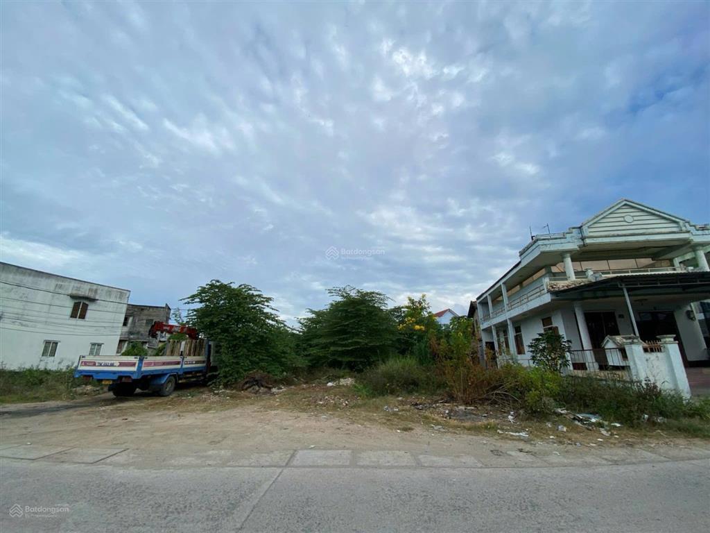 Cần bán lô đất 98,2m2, ngang 5m, tại đường lý thái tổ, kinh doanh trung tâm thị trấn diên khánh.