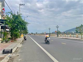 Cần bán lô mặt tiền đường trần phú thị trấn diên khánh view sông cái rất tốt