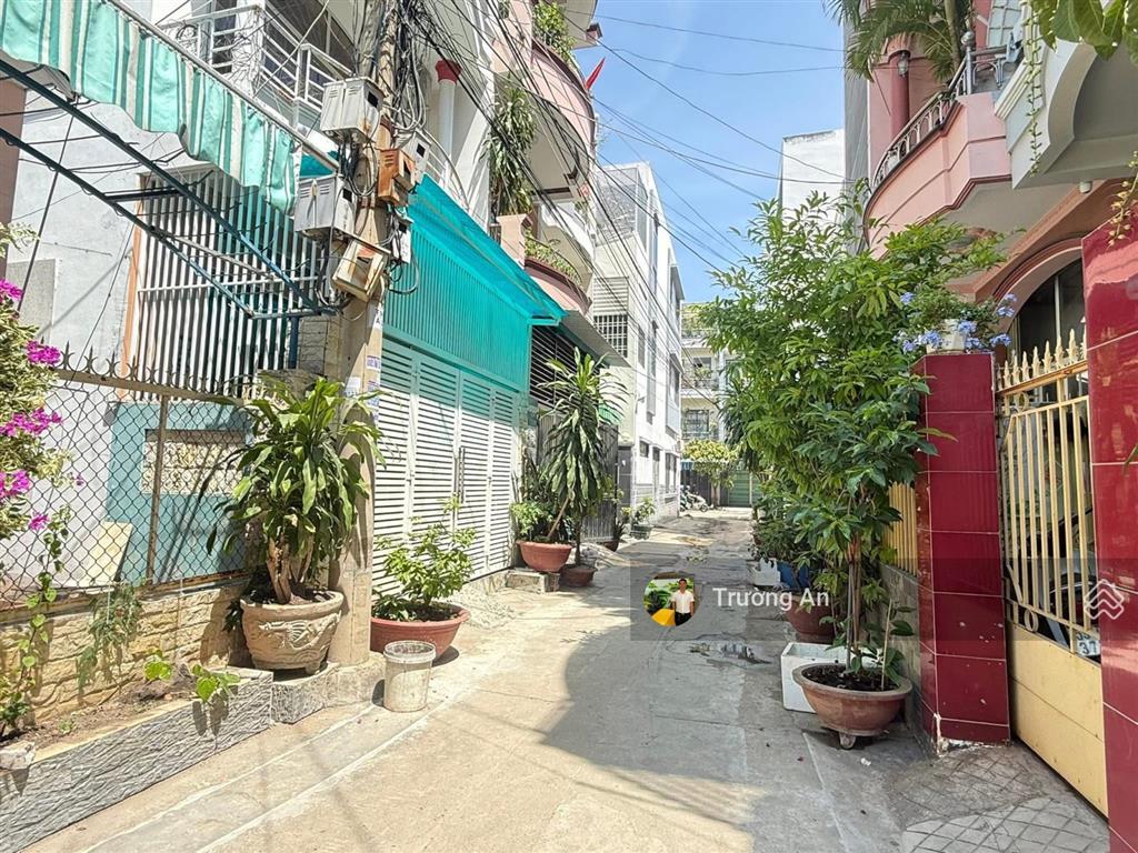 Bán nhà lầu hẻm ô tô nguyễn khanh + lê hồng phong. ngay trung tâm nha trang