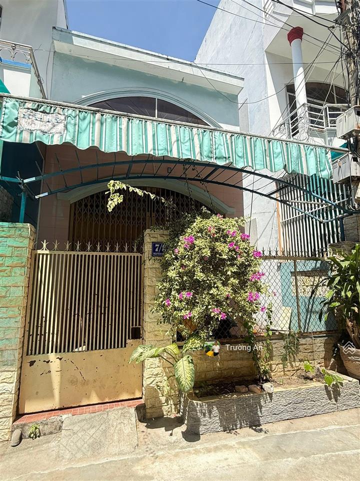 Bán nhà lầu hẻm ô tô nguyễn khanh + lê hồng phong. ngay trung tâm nha trang