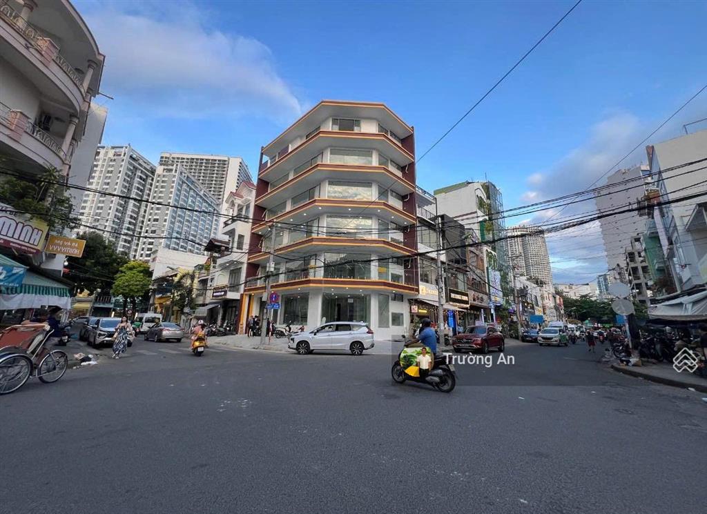 Bán nhà 7 tầng góc 2 mặt tiền siêu đẹp võ trứ + ngô đức kế. vị trí kinh doanh du lịch nha trang