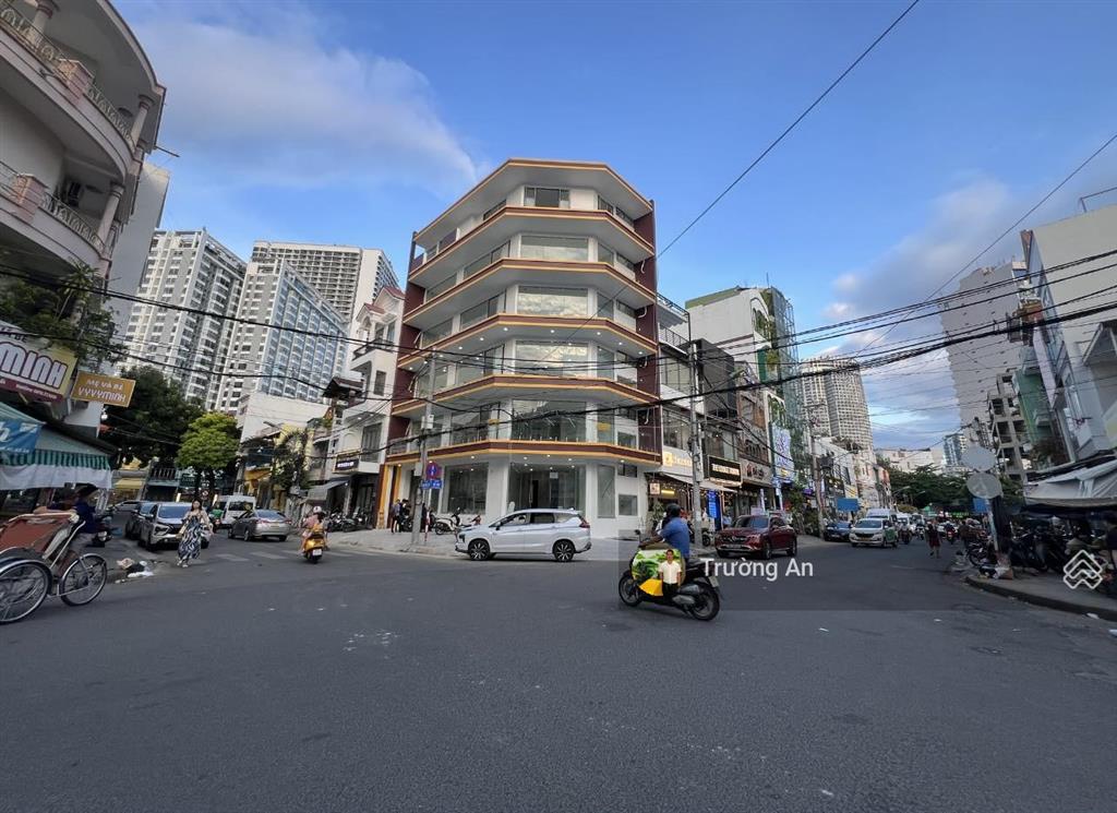 Bán nhà 7 tầng góc 2 mặt tiền siêu đẹp võ trứ + ngô đức kế. vị trí kinh doanh du lịch nha trang