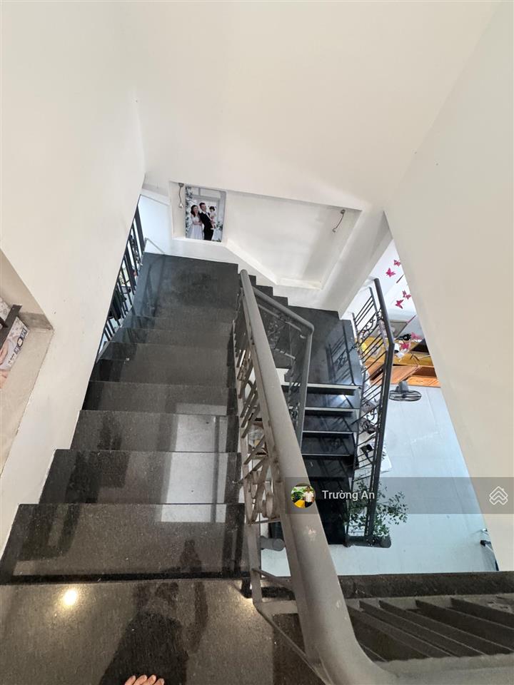 Cần bán nhà hẻm chính ô tô đi thông lương định của, cầu dứa phú nông gần chợ vĩnh ngọc