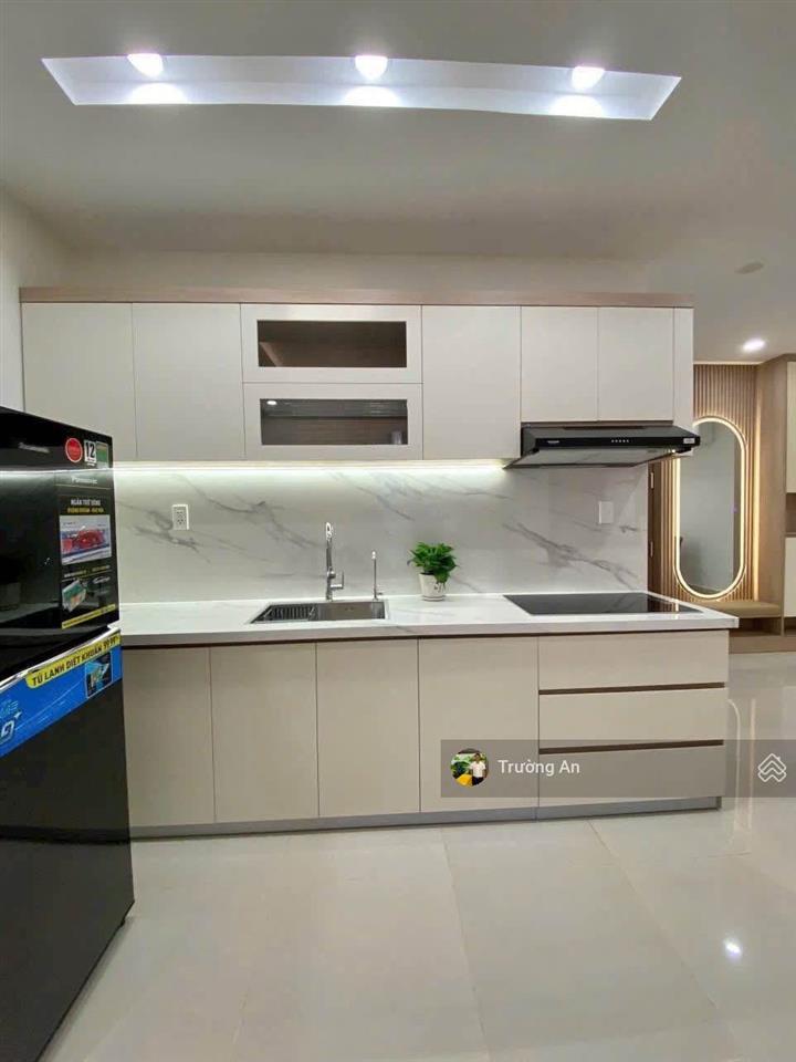 Duy nhất căn nhỏ 42m (có sẵn hđ thuê 10tr/th) căn hộ cao cấp ct9 vĩnh điềm trung