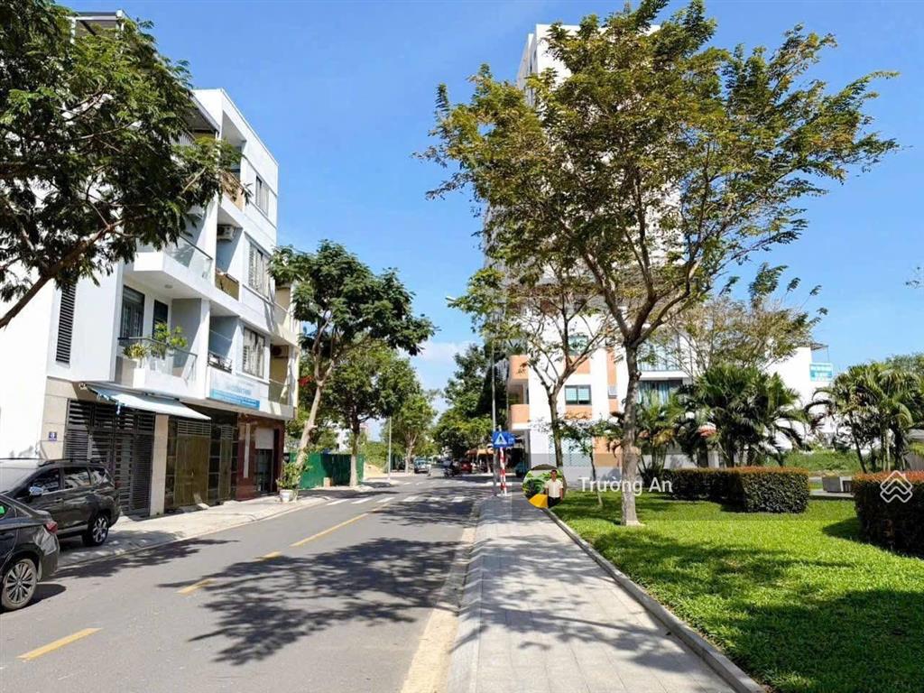 Giá 6,6 tỷ lô đẹp đối diện công viên gần chung cư kđt vcn phước long
