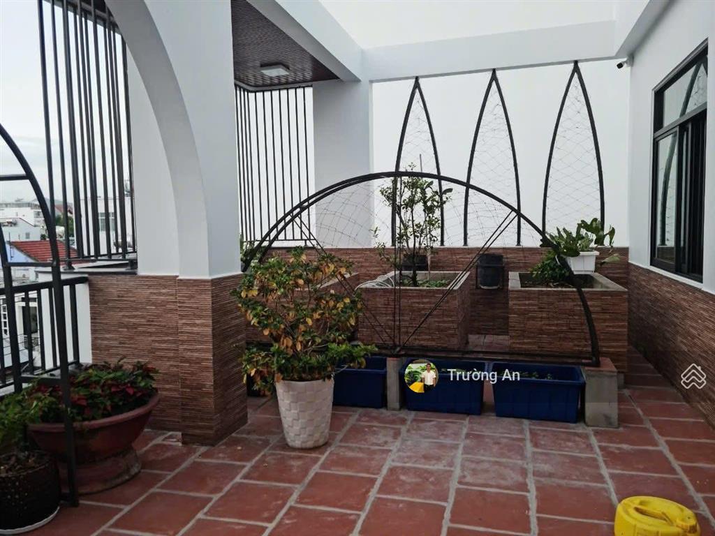 Biệt thự trong phố siêu đẹp có hồ bơi khu bàn cờ tại tttp nha trang được rao bán với giá 29 tỷ đồng