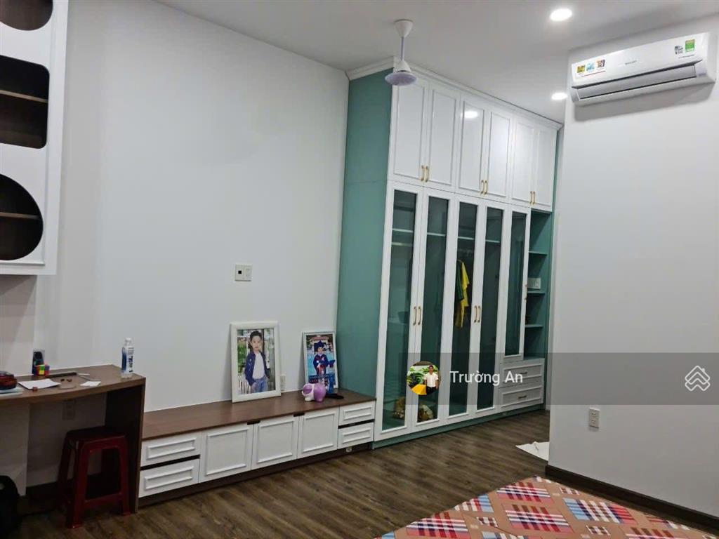 Biệt thự trong phố siêu đẹp có hồ bơi khu bàn cờ tại tttp nha trang được rao bán với giá 29 tỷ đồng