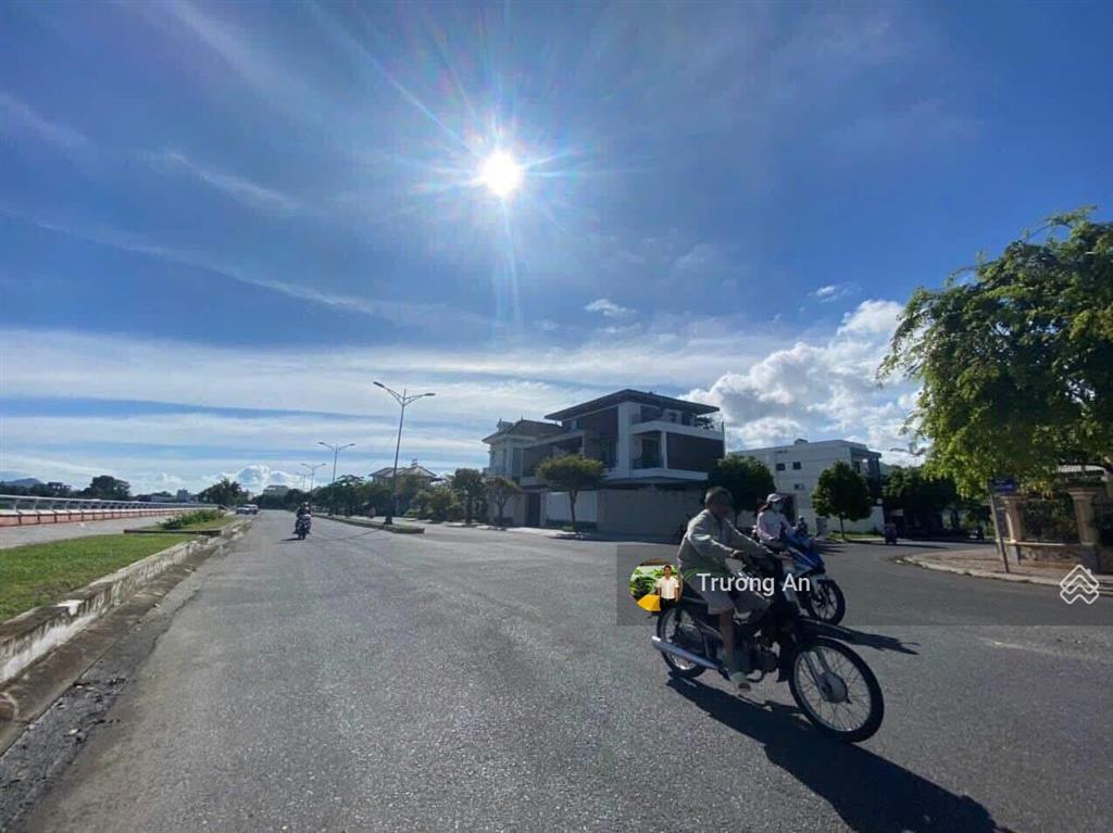 Siêu phẩm lô mặt sông bt02 kđt nam sông cái đang được chào bán với mức giá ưu đãi 22 triệu/m2