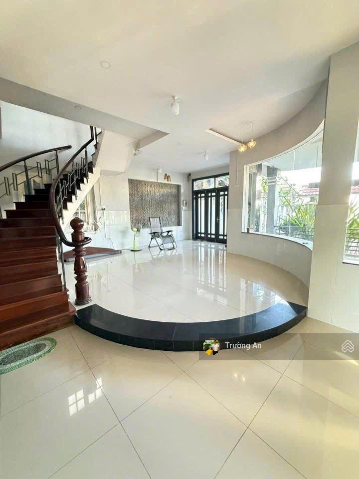 Biệt thự góc 2 mặt tiền tại khu đô thị vĩnh điềm trung b, đã có sổ hoàn công.