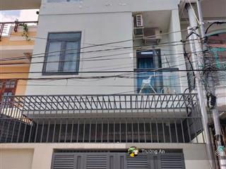Bán tòa nhà căn hộ 3 tầng, 5 căn khép kín, đầy đủ nội thất đang cho thuê 30tr phước long nha trang