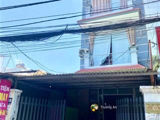 Bán nhà 3 tầng mặt tiền đoàn trần nghiệp, gần biển hòn chồng.