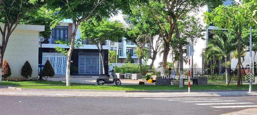 Cần bán một lô đất hiếm tại đường b3 vcn phước long 1, đối diện công viên.