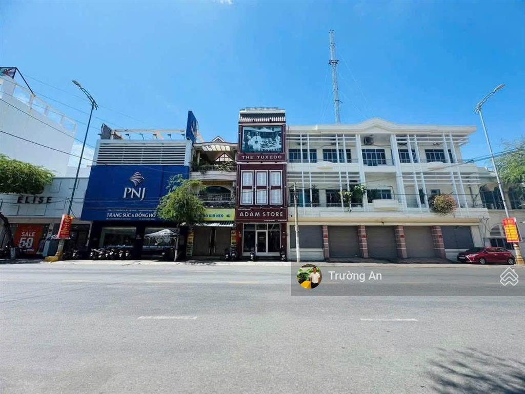 Cần bán nhà 3 tầng mặt tiền thái nguyên đối diện ga nha trang