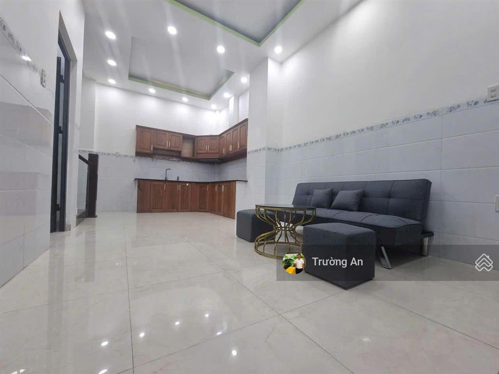 Bán nhà 3 tầng tại hẻm lạc long quân, phường phước tân tt nha trang