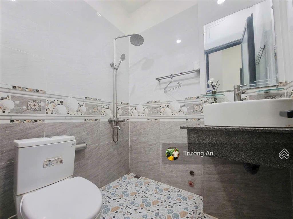 Bán nhà 3 tầng tại hẻm lạc long quân, phường phước tân tt nha trang