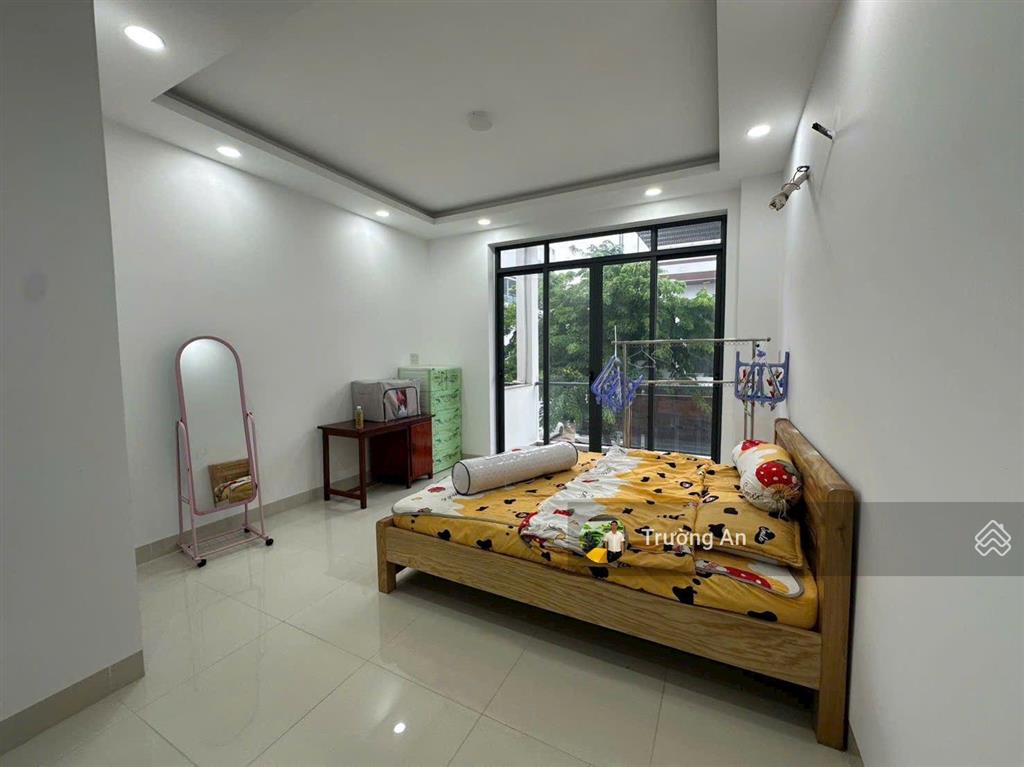 Bán nhà 2 tầng, 2 mặt tiền đường b9 vcn phước long 2. có sổ hồng