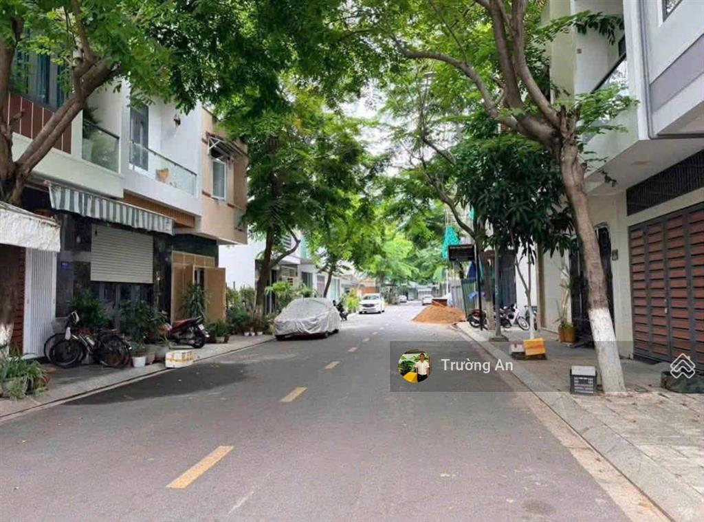 Bán lô đất 56m2, ngang 4m, hướng đông nam có sổ hồng tại vcn phước long ii