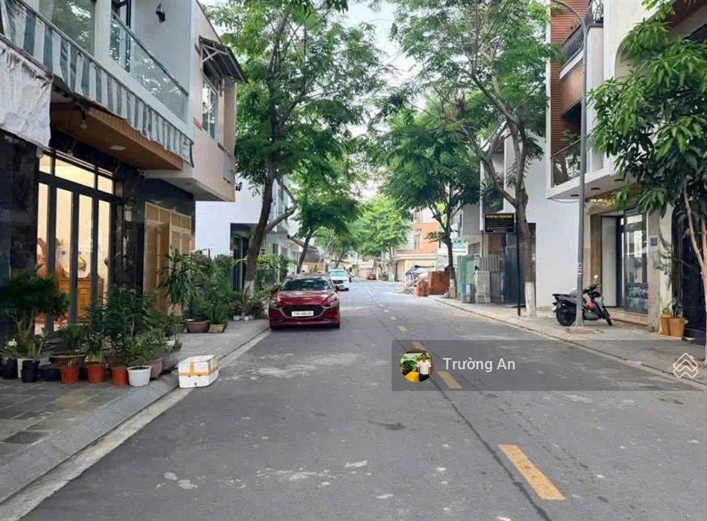 Bán lô đất 56m2, ngang 4m, hướng đông nam có sổ hồng tại vcn phước long ii