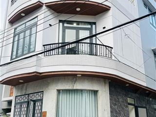 Bán nhà đẹp căn góc 3 tầng trên đường phan vinh, gần dã tượng và biển nha trang