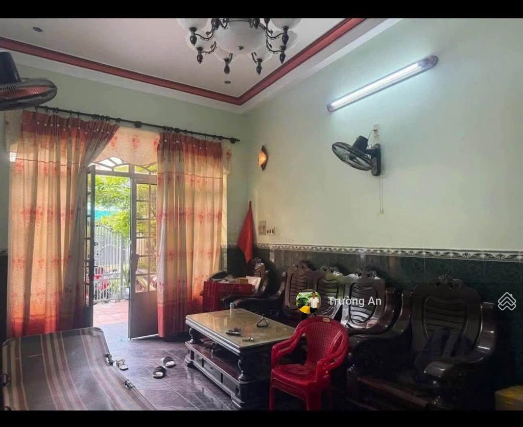 Bán nhà 4 tầng mặt tiền đường đô lương, trung tâm nha trang
