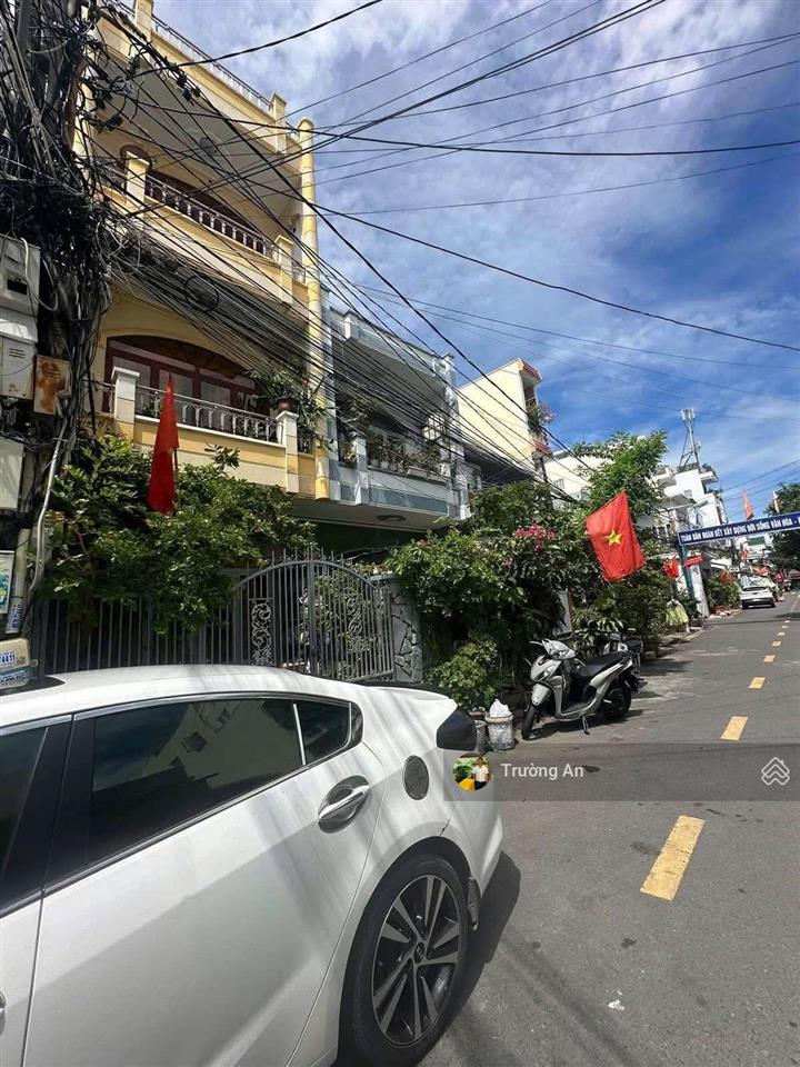 Bán nhà 4 tầng mặt tiền đường đô lương, trung tâm nha trang