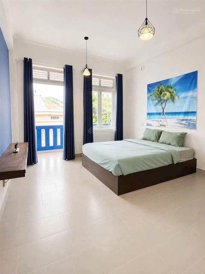Bán nhà 4 tầng khu hòn chồng nha trang gần bãi tắm biển 100m